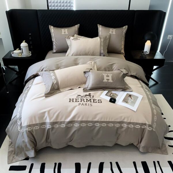 New Collection Hermes Bedding Set 005