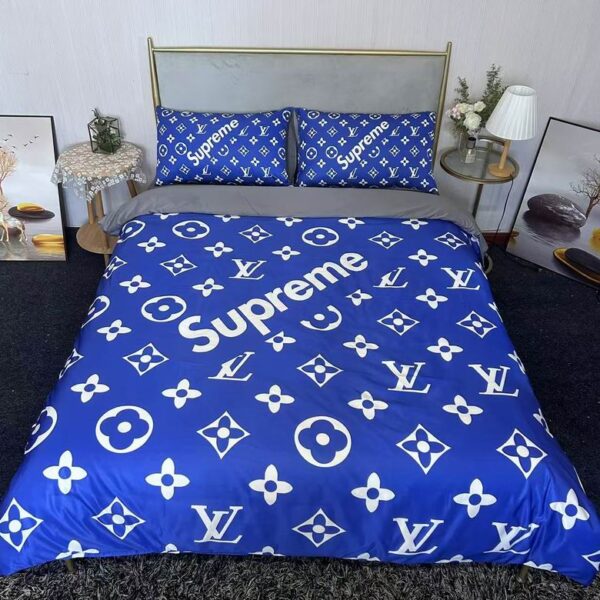New Collection LV Bedding Set 011