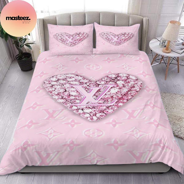 Louis Vuitton Diamond Heart Best Comforter Bedding Set