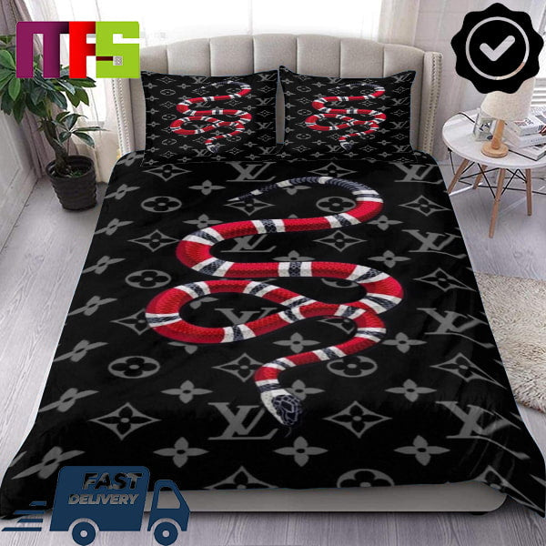 Louis Vuitton x Gucci Kingsnake Classic Black Luxury Bedding Set