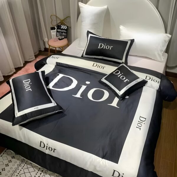 Dior Bedding Set – TB241